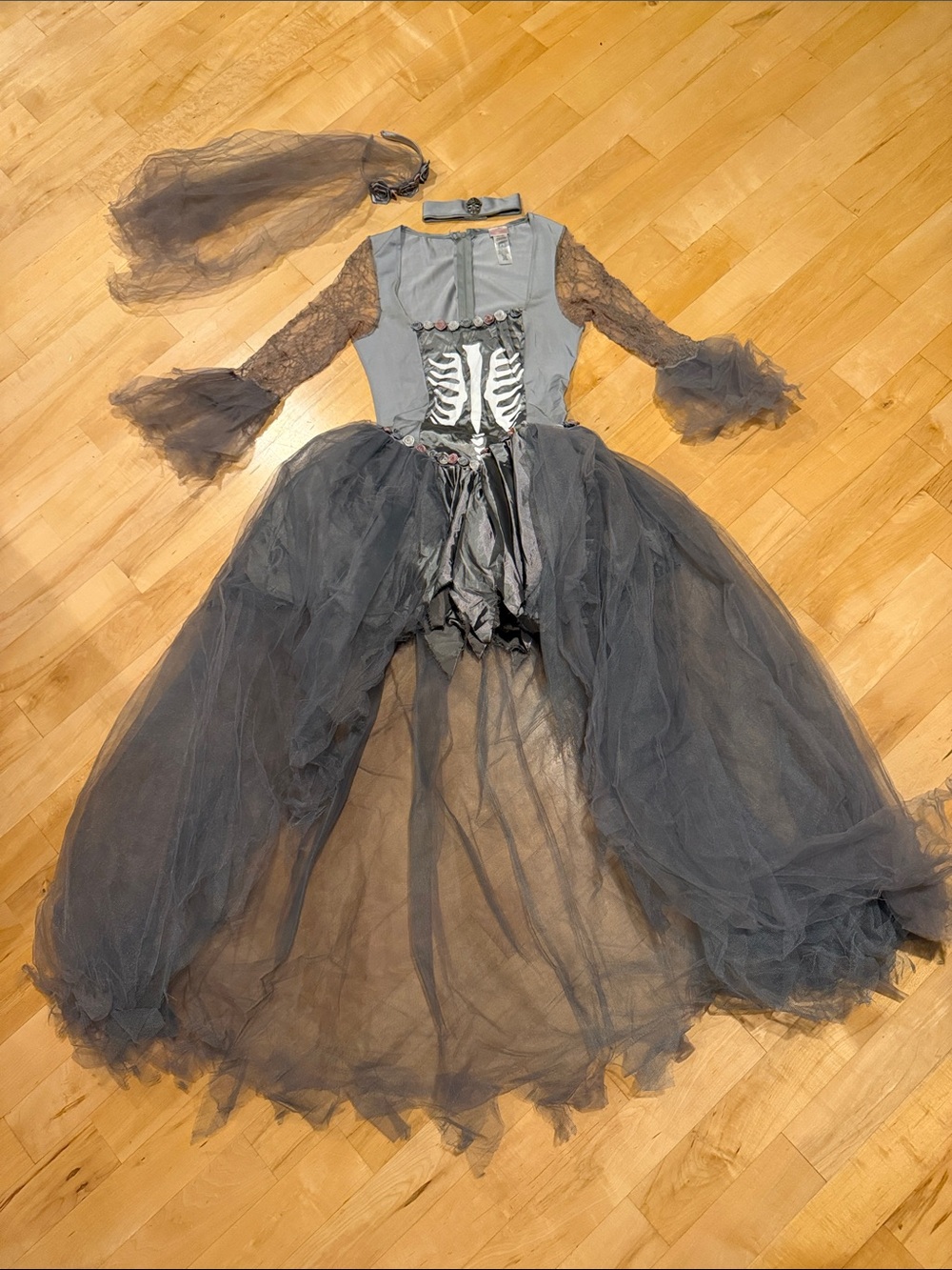 Dreamgirl Gray Skeleton Bride of Doom Tulle Gown with Veil and Choker Costume